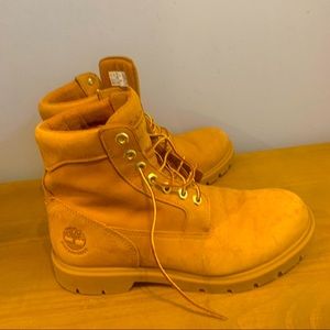 Men’s Timberland boots. Barely worn.